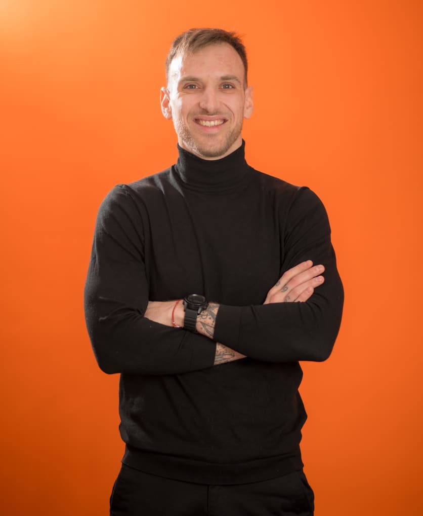 Boris Mamula on orange background